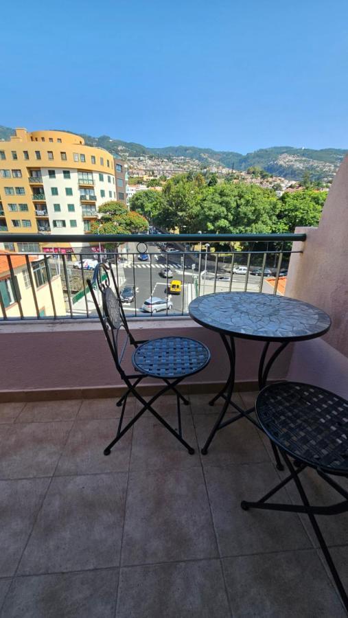 Garden And Seaview Apartment - Free Parking 푼샬 외부 사진