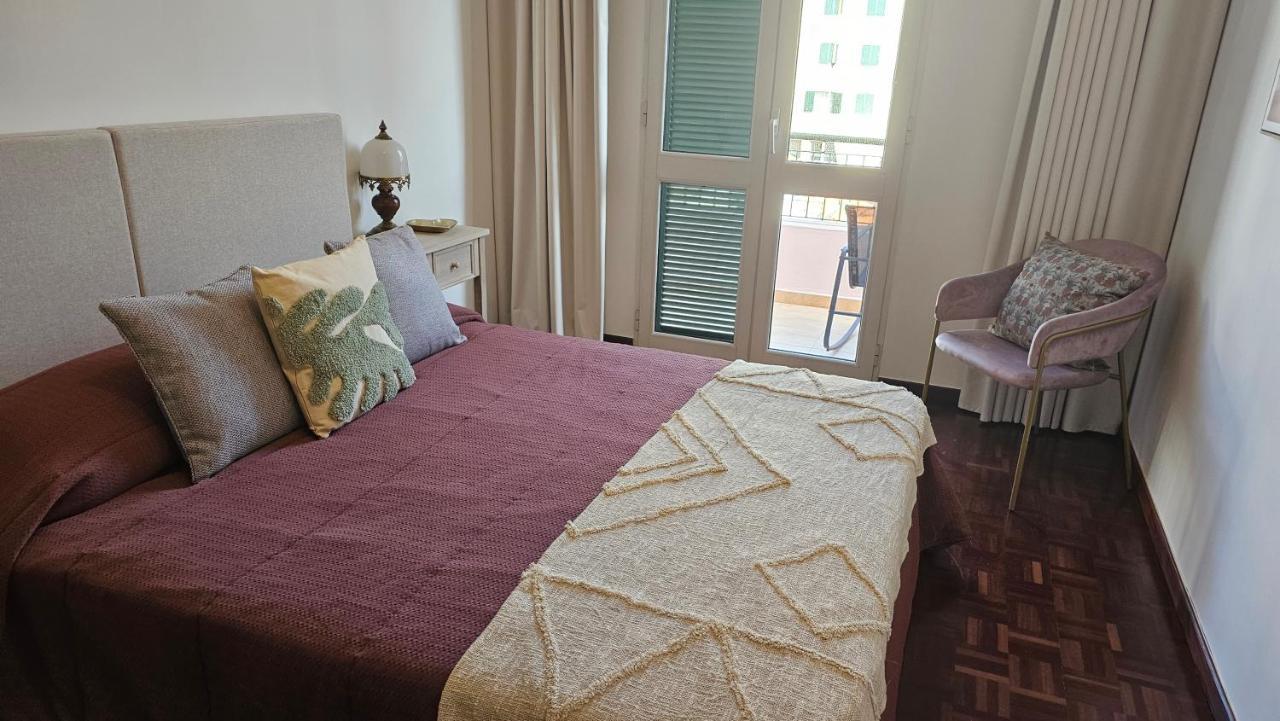 Garden And Seaview Apartment - Free Parking 푼샬 외부 사진