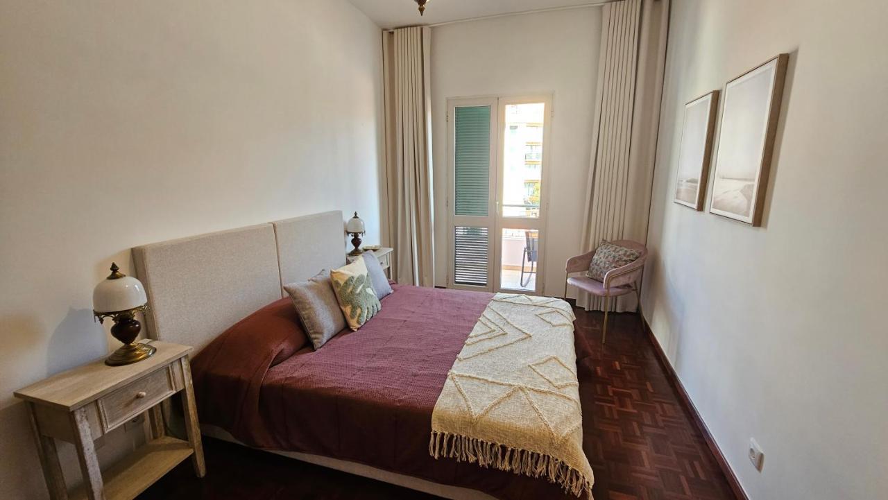 Garden And Seaview Apartment - Free Parking 푼샬 외부 사진