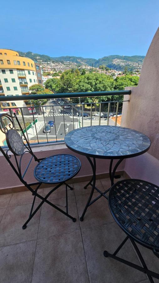 Garden And Seaview Apartment - Free Parking 푼샬 외부 사진